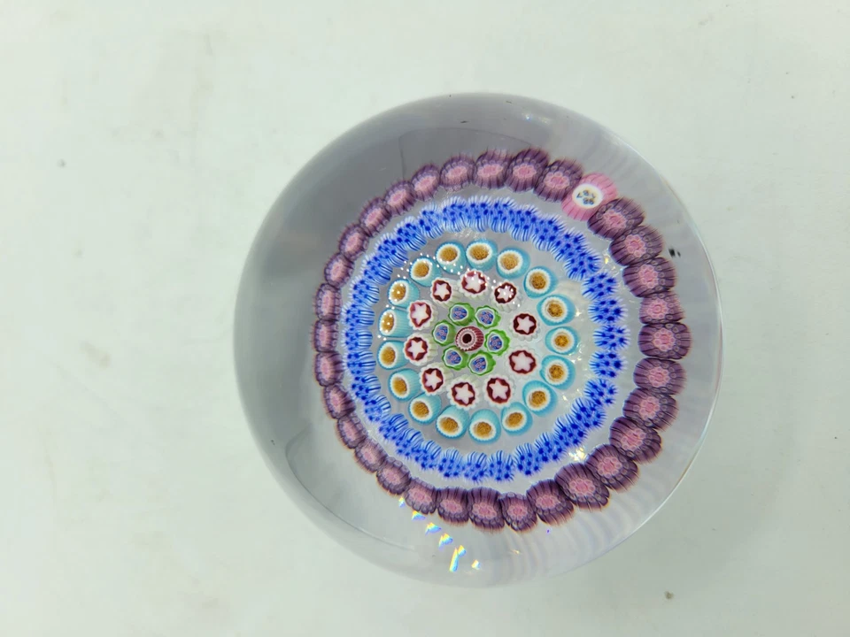 Precioso PISAPAPELES de vidrio bastón concéntrico MILLEFIORI vintage BACCARAT Foto 4 de 4