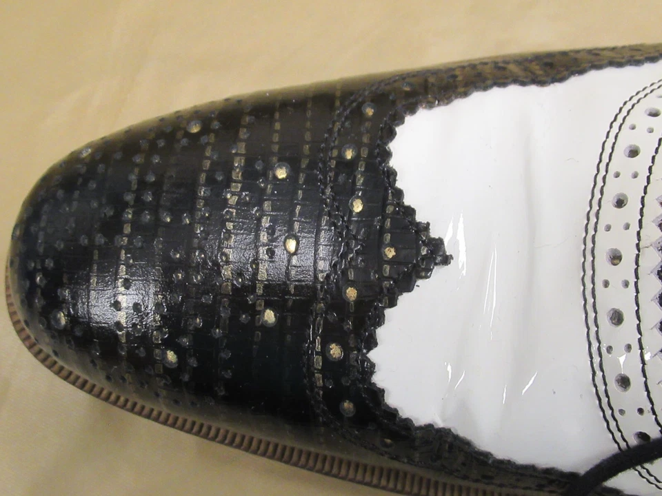 John Fluevog City Angels Amatrice Brogued punta de ala Oxford M8/W10 Foto 3 de 4