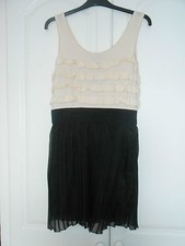 Lovely Dress Black & Cream Peach Pleated M / L by Purple BNWT NEW! Rara rara