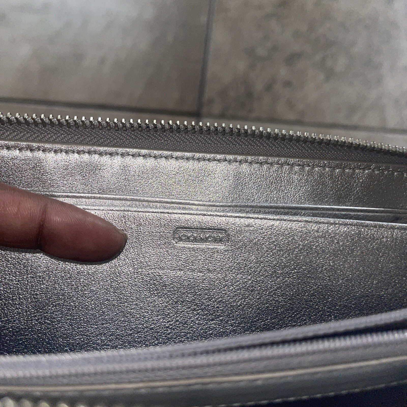 coach wallets - image 12