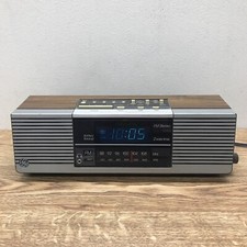 Vintage General Electric Model 7-4945A GE AM/FM Dual Alarm Clock Radio