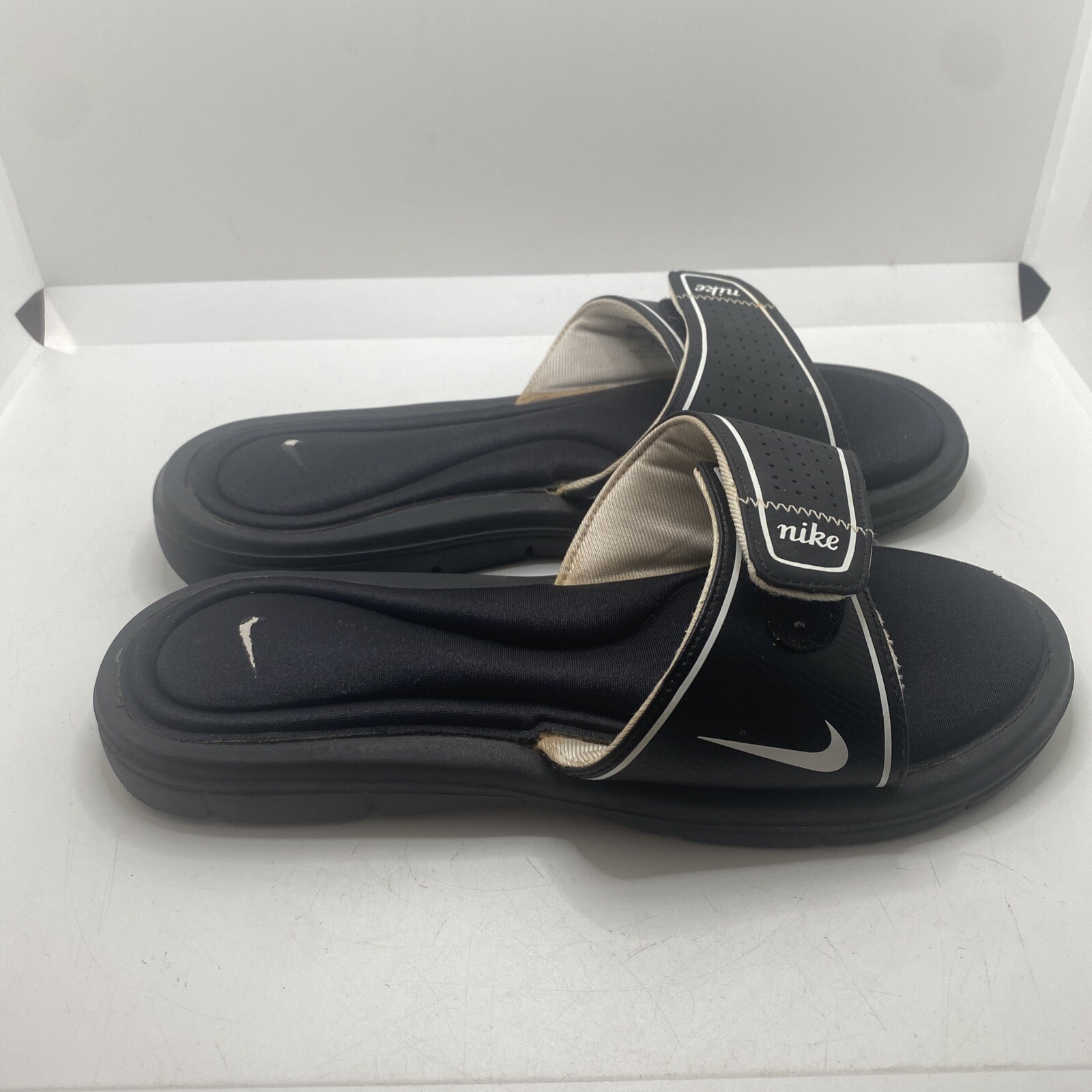 Womens Nike Comfort Footbed Slides Slip On Sandals Black/White Size 7 360883011 eBay