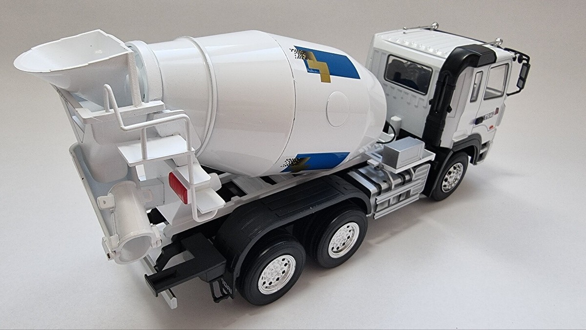 1:32 Hyundai TRAGO Concrete mixer Truck Dealer Edition | eBay