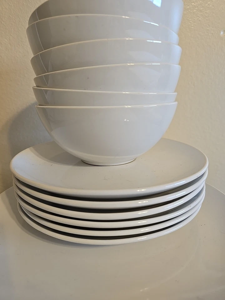 Juego de vajilla IKEA de 17 piezas Foto 3 de 4