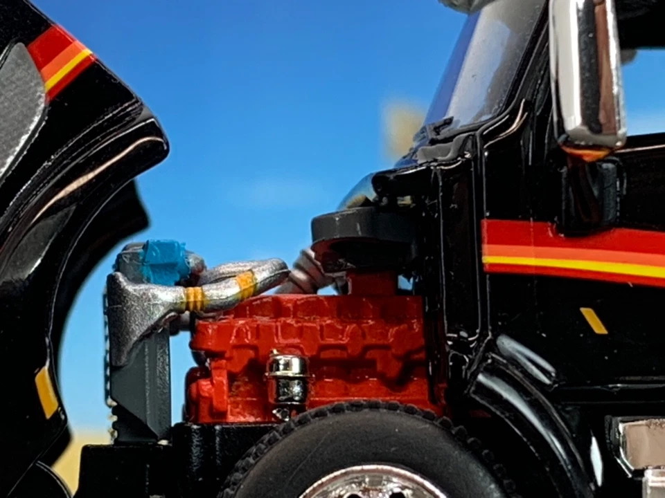 1/64 DCP BLACK/RED/YELLOW PETERBILT 579 W/ 72" MID ROOF SLEEPER - Image 3 of 4