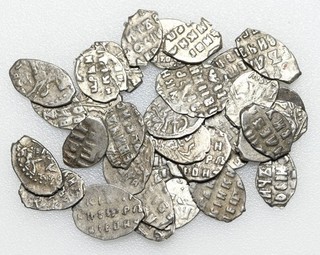 RUSSIA. Peter I "The Great" 1696 1718. Lot of 34 Kopeks all with Cyrillic Dates