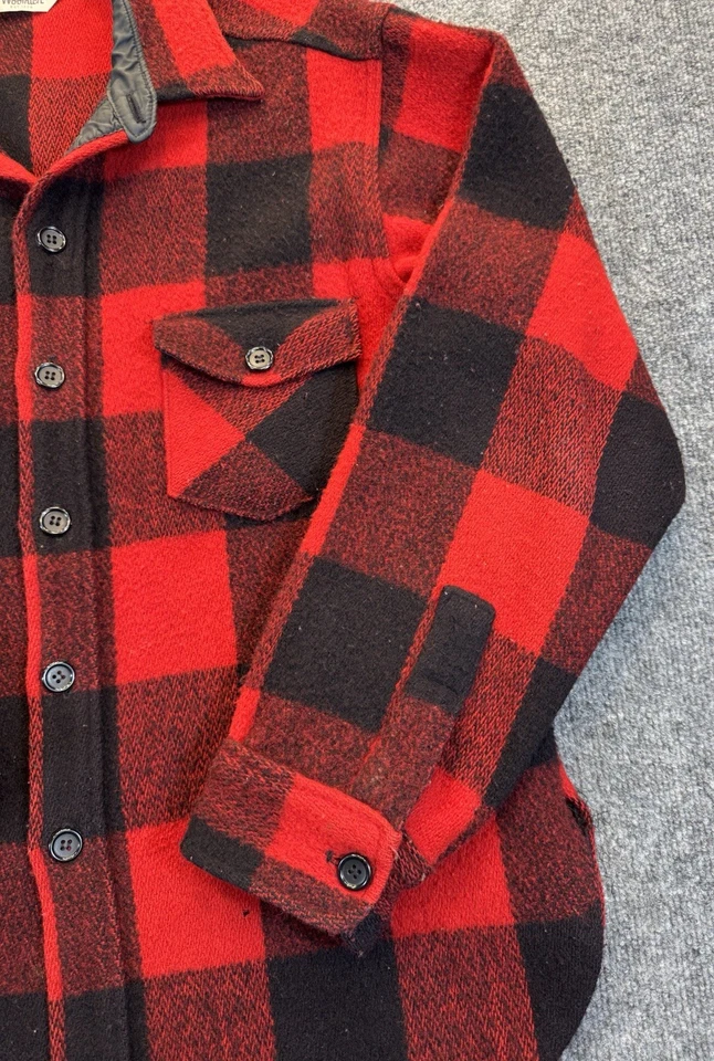 Vintage Woolrich Men’s Size Large Buffalo Plaid Wool Jacket Red Black - Image 2 of 4