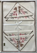 Vintage Timely Linens Fifth Avenue 8 pc Mat Set Sandalwood No 1281 New York