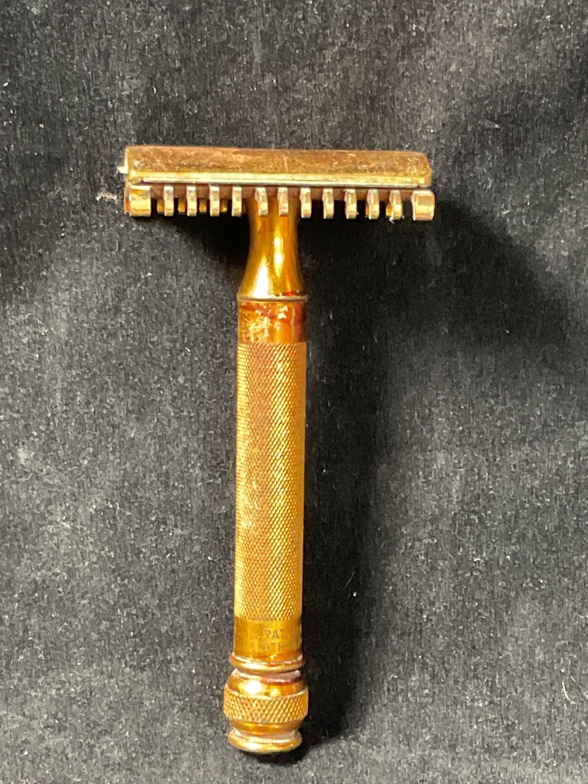 Vtg Gillette Copper Gold Tone Double Edge Comb Safety Razor #1