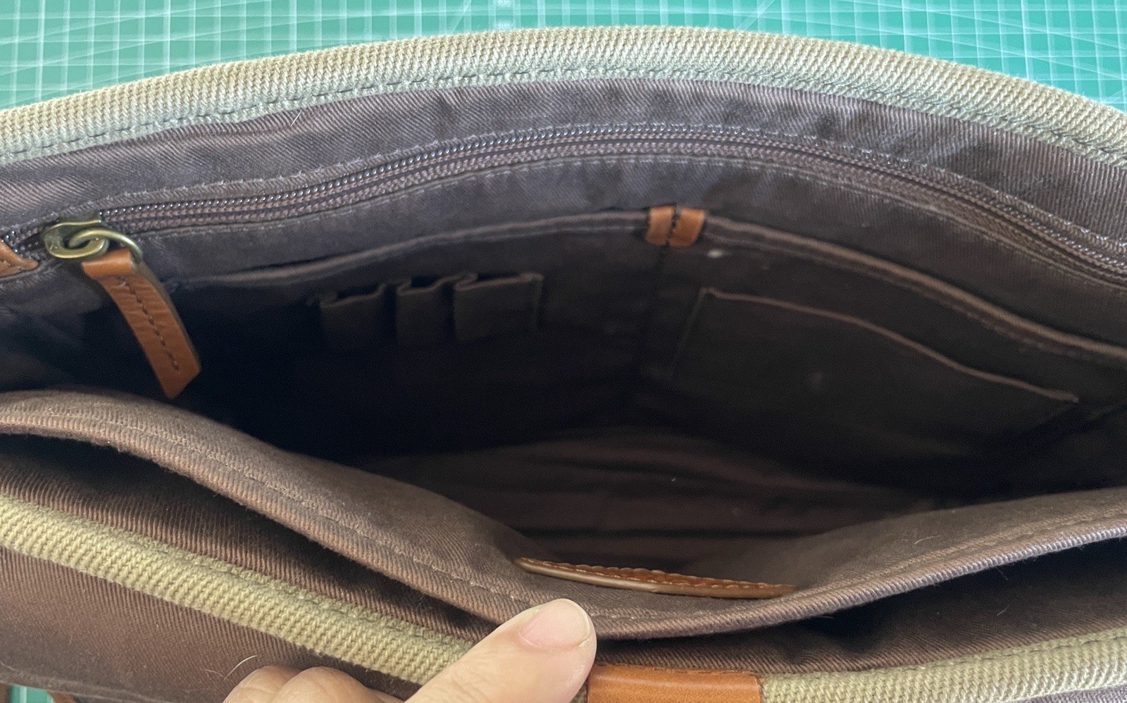 Fossil Canvas Messenger Bag Tan, Shoulder/Crossbo… - image 3