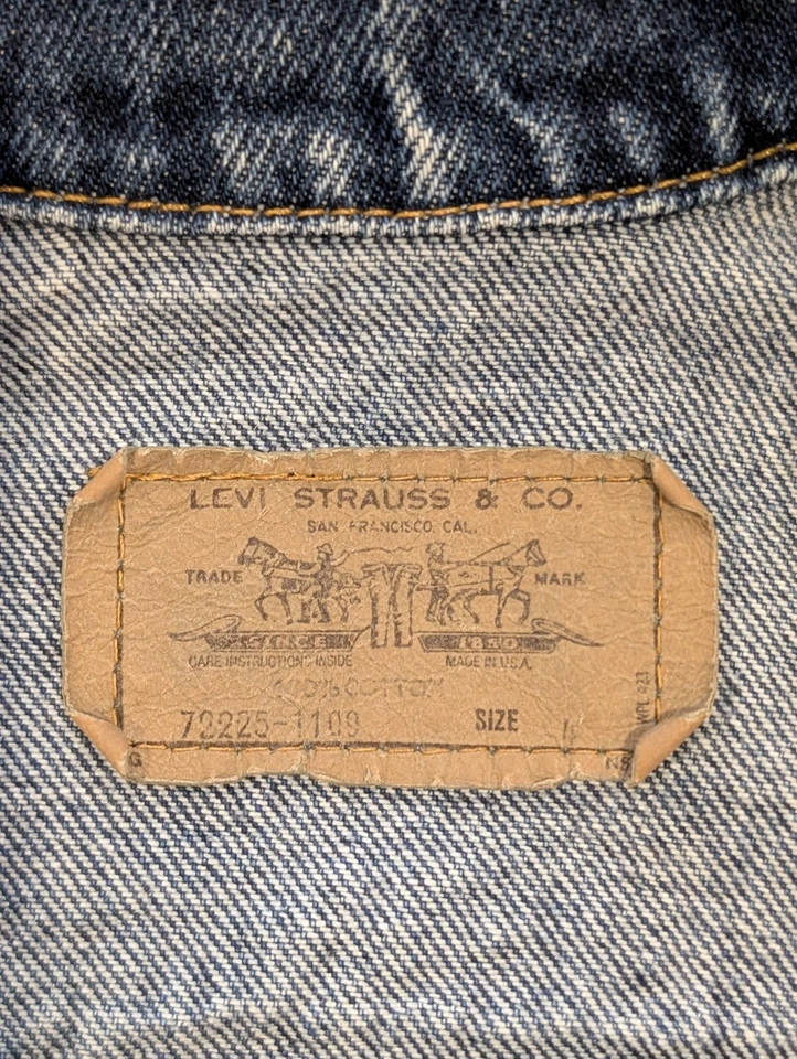 Chaqueta vaquera vintage Levi's Kids lavado ácido lengüeta naranja talla 4 Foto 3 de 4