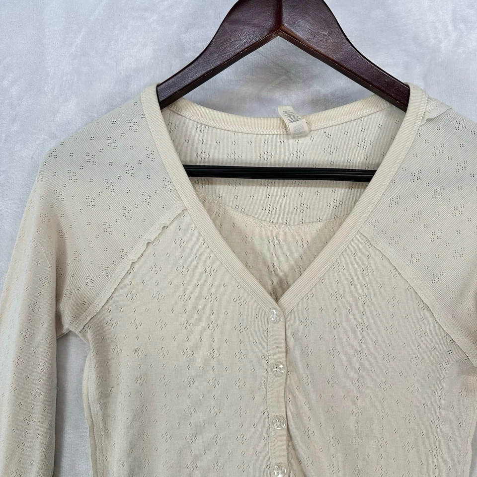 Vintage Old Navy Top Womens M Cream Eyelet Knit Henley Long Sleeve Cabincore Y2K - Image 2 of 4