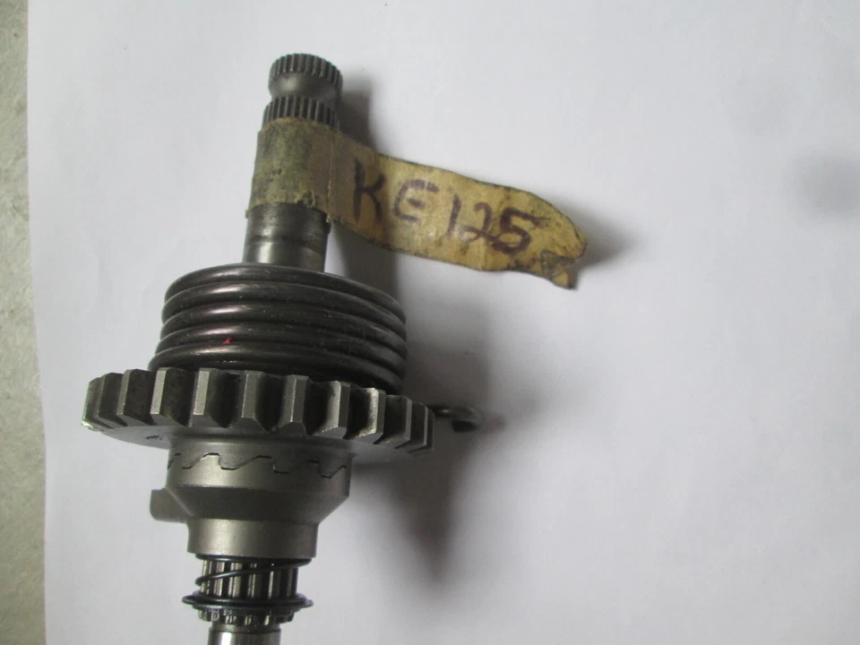 KAWASAKI KD / KE / KS125 Kickstarter conjunto de engranajes de husillo 13066-1012 engranaje 28º Foto 4 de 4