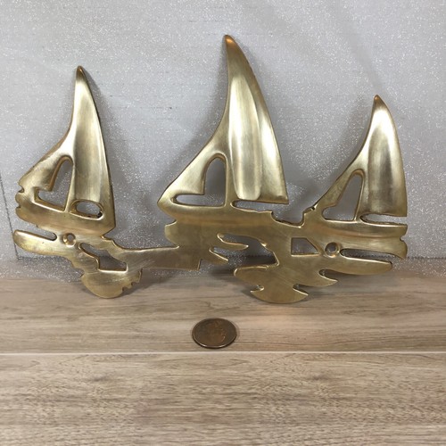 Vintage MCM Wandbild Segelboot massiv Messing