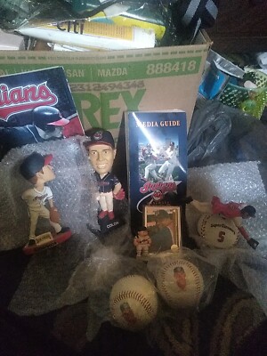 Cleveland Indians Lot Bobbleheads Baseballs Media Gude Year Book.