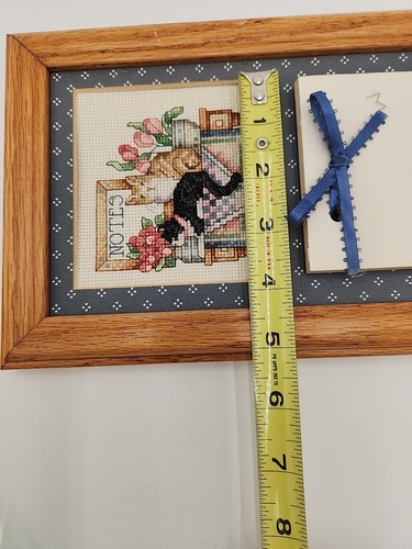 Vintage Needlepoint Cats Wall Message Note Pad Holder Handmade Wood Frame 15x6.5 - Picture 7 of 18