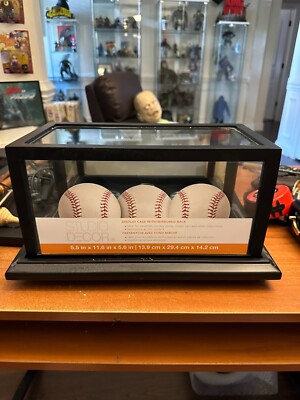 Display Case - 3 Baseball Display Case (Cube) UV Protection Mirror New
