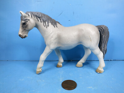 SCHLEICH-White/Gray  Loose Mane Lippizanner Mare Horse Figurine-USED