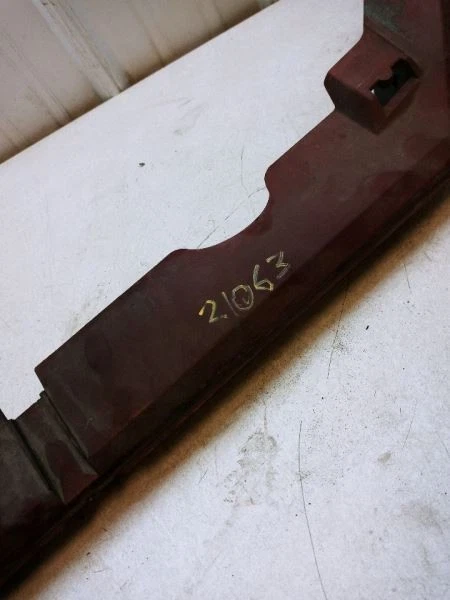 04-07 JAGUAR XJ8 X350 VDP RADIATOR CORE SUPPORT BRACKET OEM 2W93-8B041-BC - Image 4 of 4