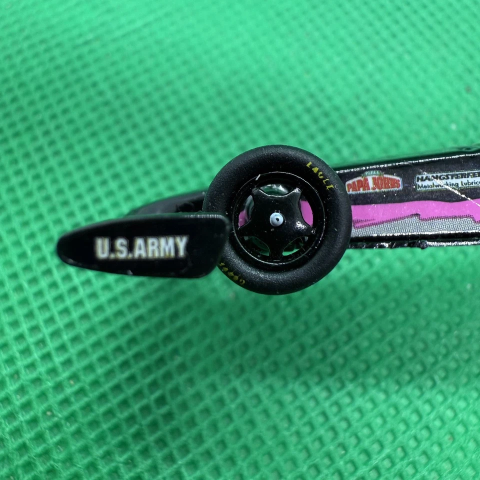 Matco Tools BCA Top Fuel Dragster NHRA Antron Brown 2018 - Auto World 1:64 pink - Image 3 of 4