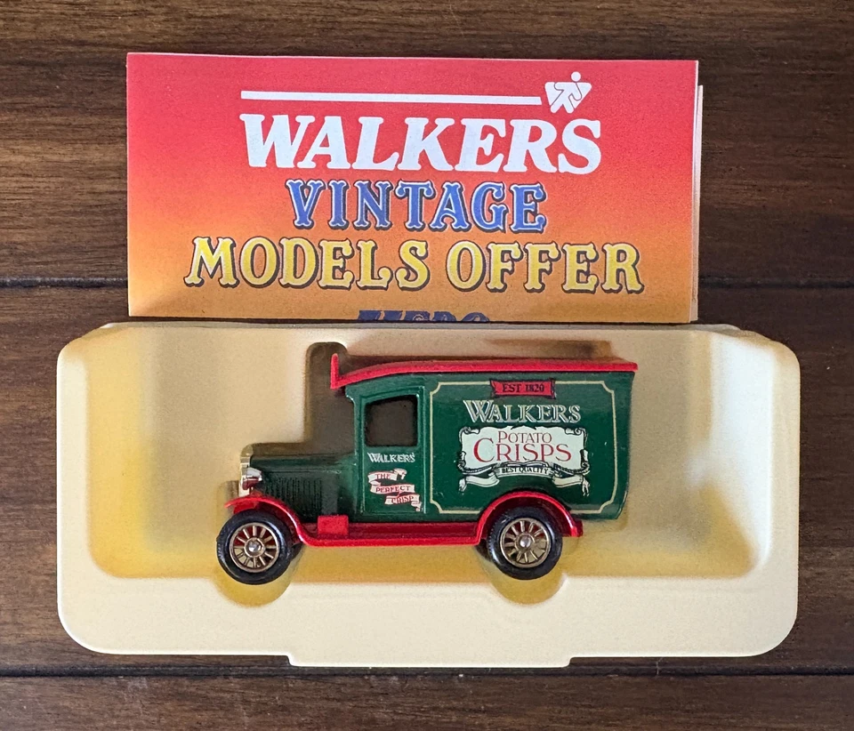 Lledo Walkers Vintage Models Potato Crisps Truck Style Green Made in England - Image 2 of 4