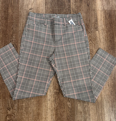 Old Navy Women's Pants Pixie Ankle Black, White, Red Plaid Checkered Size 6 NWT
