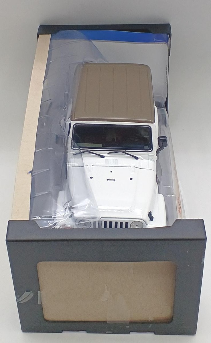 MAISTO 1/18 Scale JEEP Wrangler Sahara White Very Nice | eBay