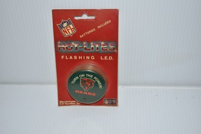 EW NOVELTIES INC NFL HOT LITES FLASHING LED BEARS PIN - NEW (QKM154)