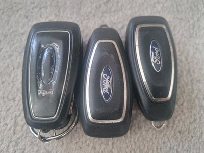 Gebrauchter Restposten 3 ungeprüfte Ford Autoschlüssel