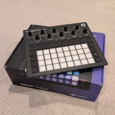 Novation Circuit Tracks Groovebox Synth Seque...