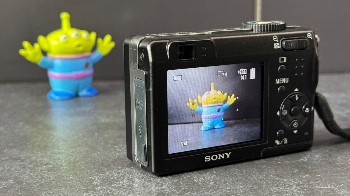 Sony Cyber-shot DSC-W17 7.2MP Digital Camera - Black for sale