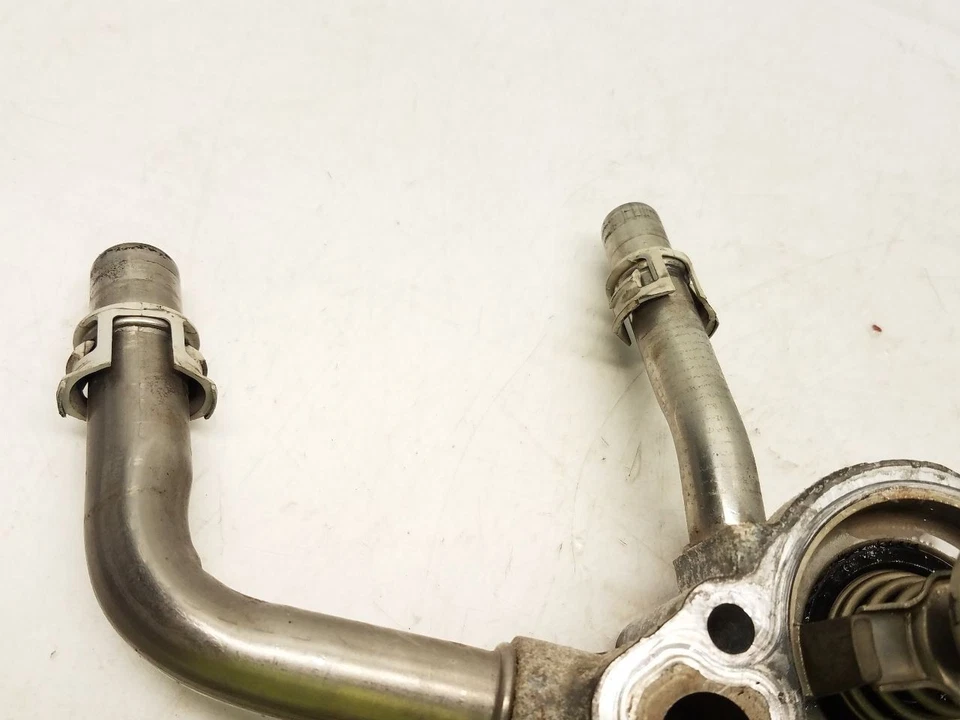 GMC Acadia 2012 (3,6 L/AT) termostato carcasa y tubería de refrigerante  Foto 4 de 4