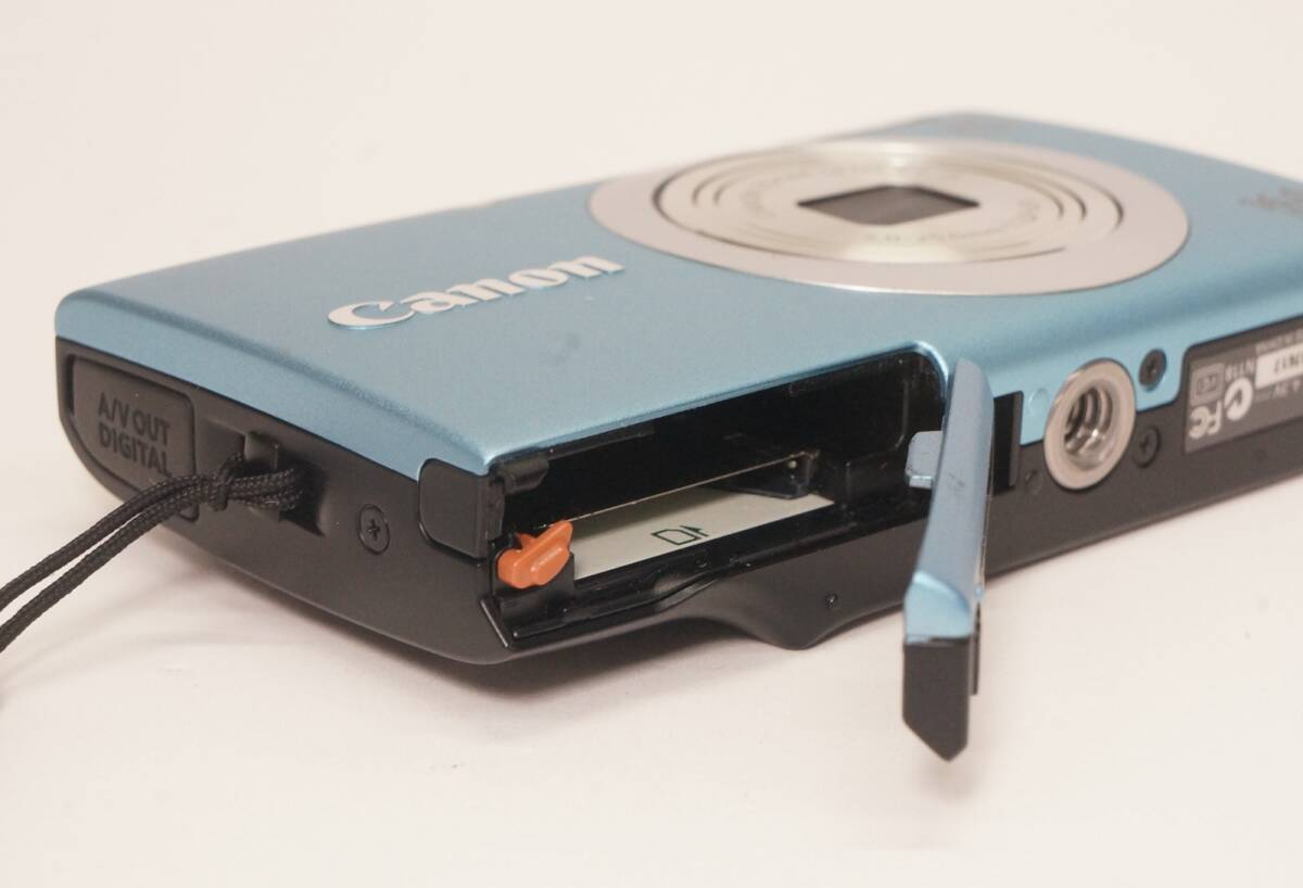 Canon PowerShot A2400 IS 青 Canon PowerShot A2400 IS Blue 16.0MP Digital Camera English