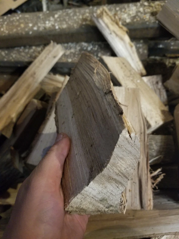 Barbacoa de nogal orgánico, parrilla, cocina, trozos para fumar 6"-10" 15 libras Foto 4 de 4