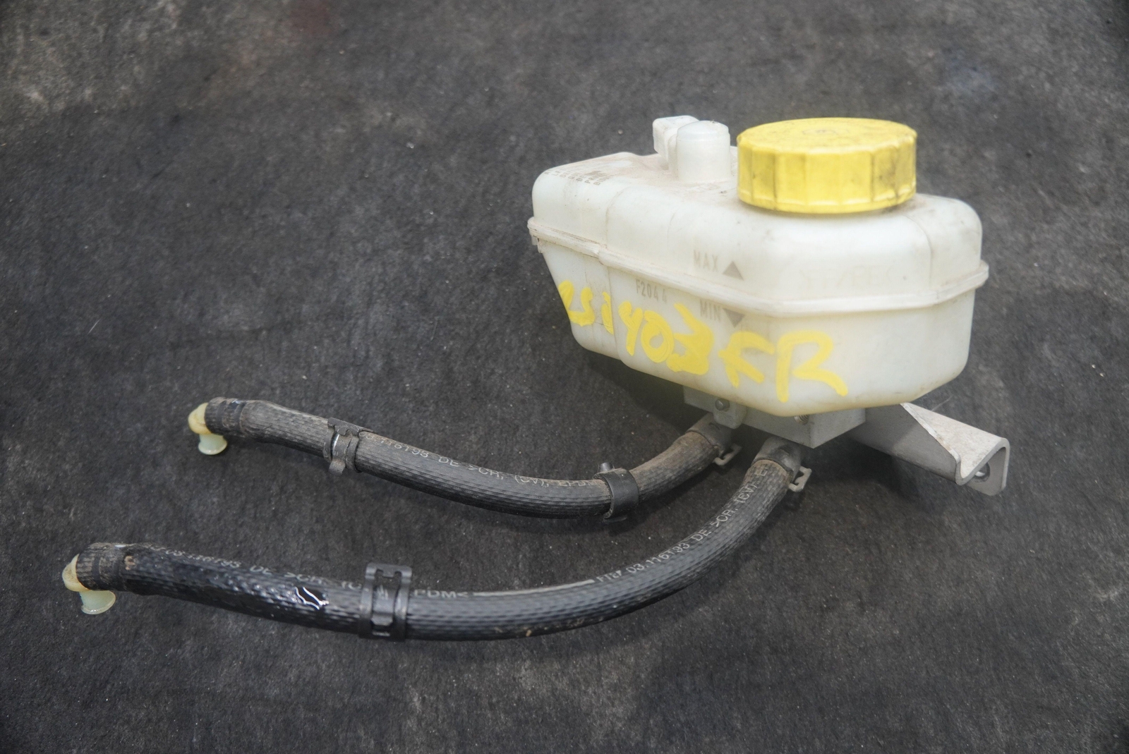 Brake Master Cylinder Oil Fluid Reservoir Bottle Tank OEM McLaren 650S 2015
