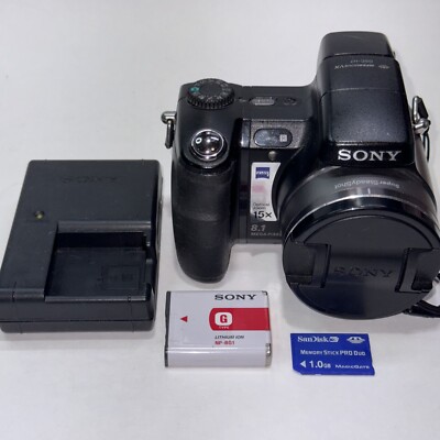 Sony CyberShot DSC-H7 2.5'' LCD 8.1MP 15x Optional Zoom W/ Charger Tested