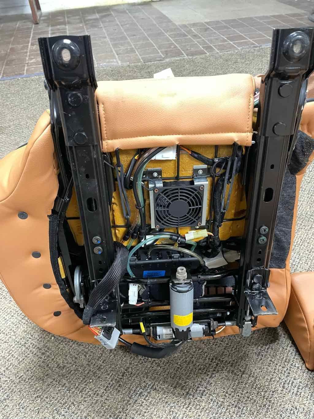 07 MASERATI QUATTROPORT Rear Seat
