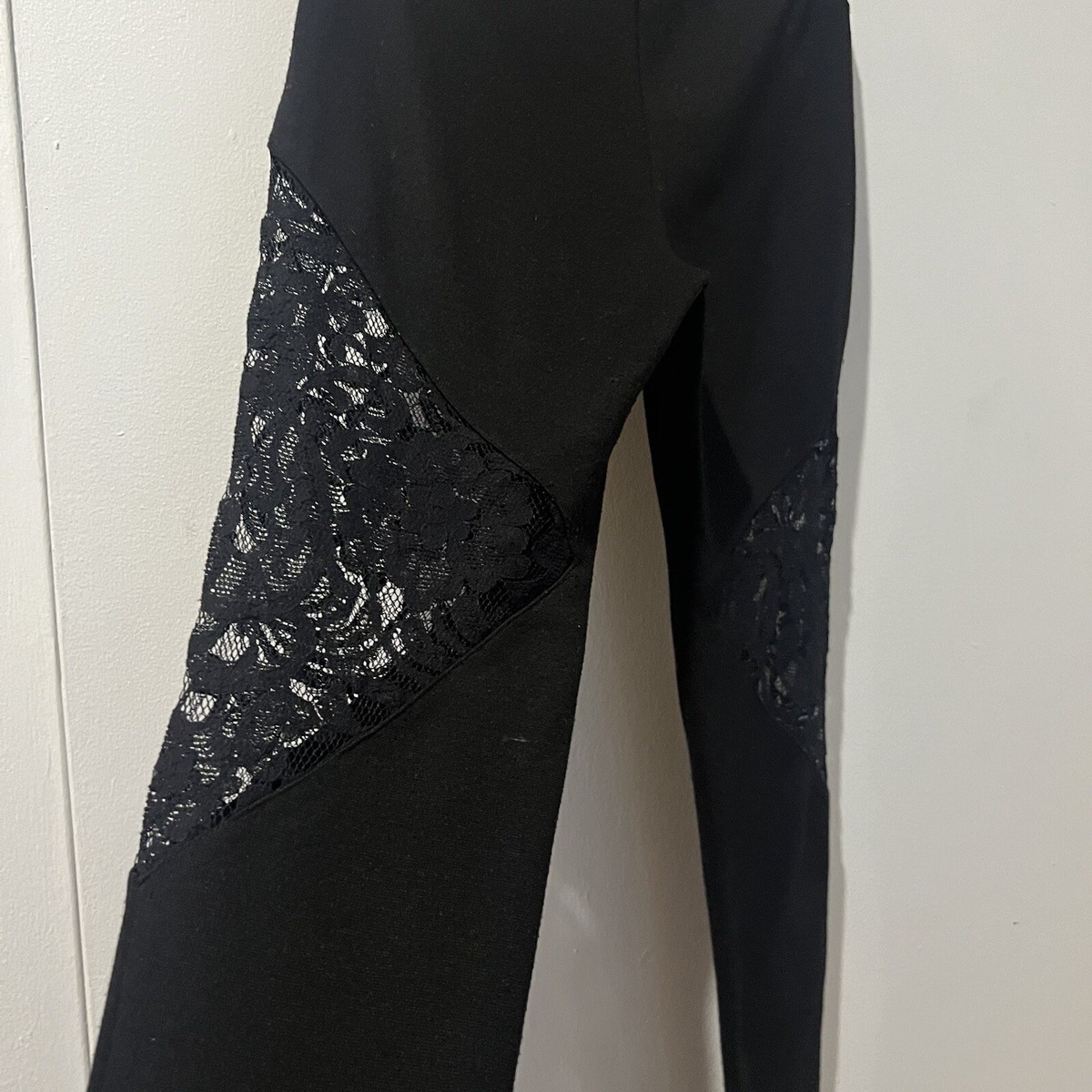 Forever 21 XXI Side Crochet Black Leggings M Medium Lace Ponte Knit Skinny