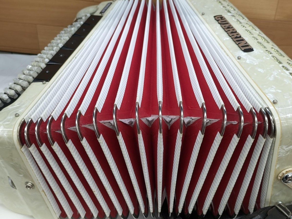 Guerrini Berkeley Accordion 41 Key 120 Bass Italy w/Case Vintage
