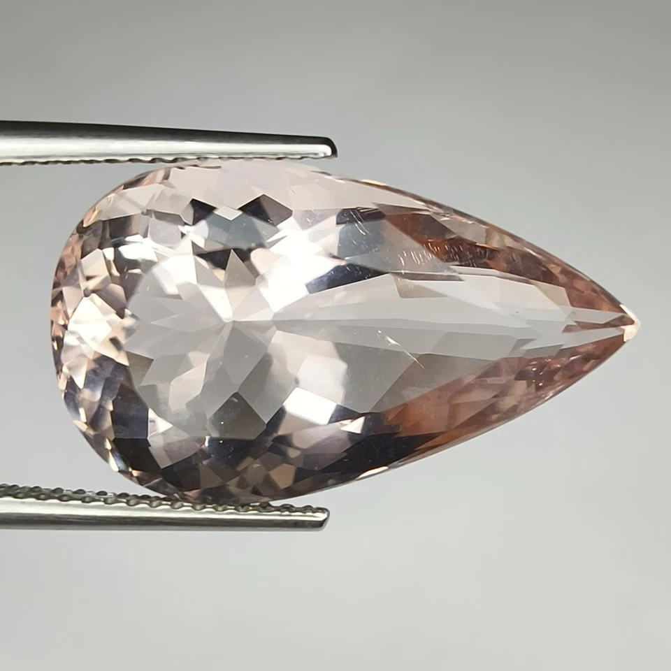 18.93Cts AMAZING NATURAL PEACH PINK FLUORITE PEAR SHAPE - Image 3 of 4