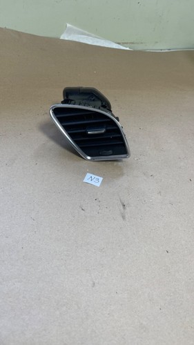 2009 AUDI A4 PASSENGER RIGHT SIDE DASH AIR VENT TRIM OEM 8T1820902C - Foto 2 di 4