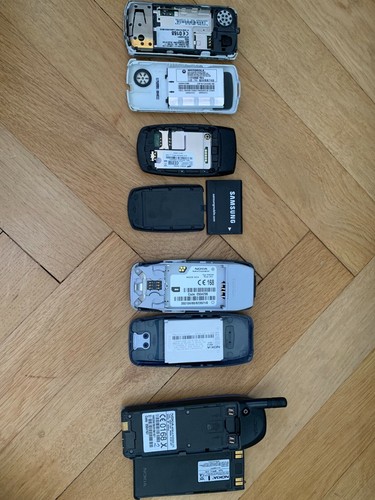 4 alte Handys Nokia 3310 / Samsung SGH-C260 / Nokia 6150 / Motorola C 350 - Bild 1 von 6