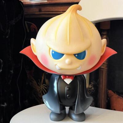 Zcwo Fool's Paradise Garlic Dracula 25cm/9.8In Halloween Figurine Designer Toy