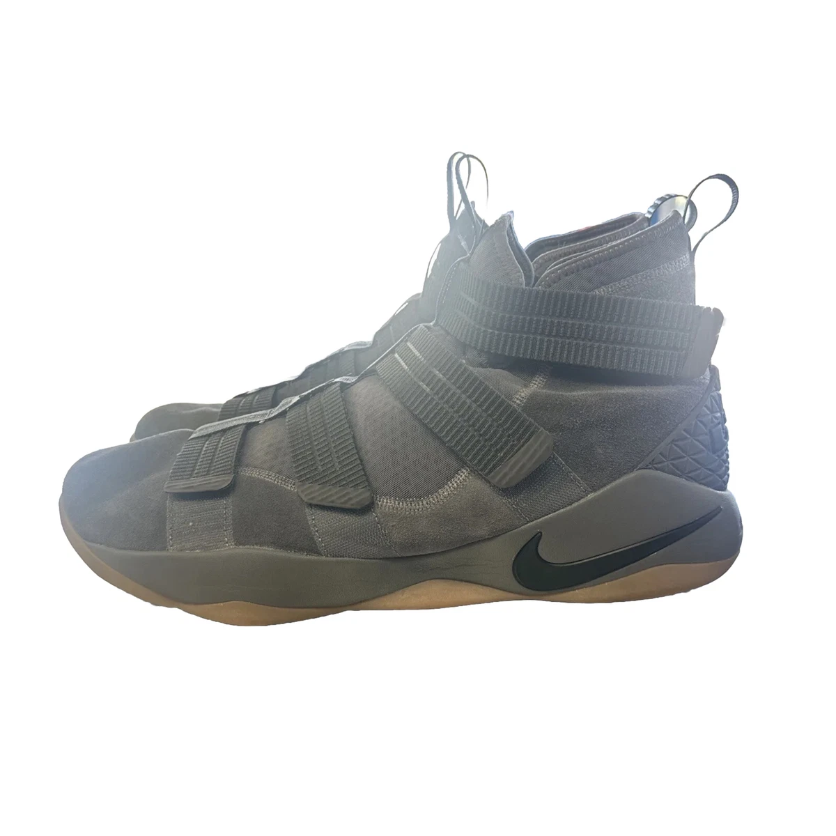 Lebron soldier sales 11 gray