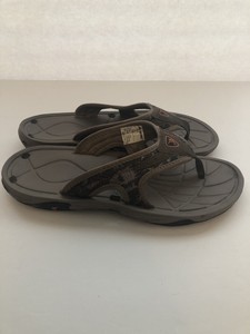 reel legends flip flops