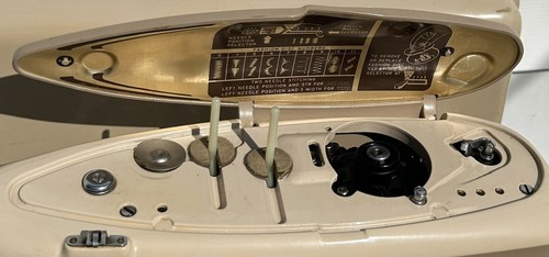 Singer 503A Slant-O-Matic Sewing Machine Tested & Works! - Picture 9 of 17