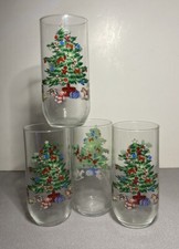 Vintage Set of 4 Christmas Tree Holiday 2 sided 16 oz Drinking Glasses.