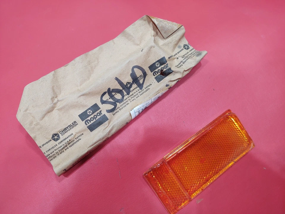 Nuevo de Lote Original Mopar 1977 77 1978 78 79 Chrysler Imperial LeBaron Lente Marcador Lado Izquierdo Foto 4 de 4