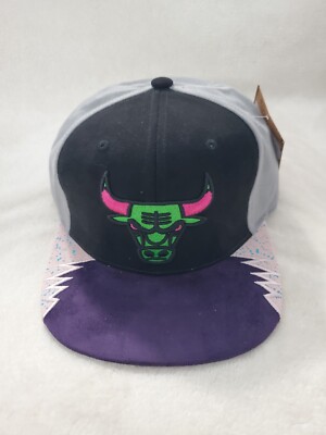 NBA DAY 5 CHICAGO BULLS MITCHELL & NESS MENS SNAPBACK HAT BLACK GREY NEW