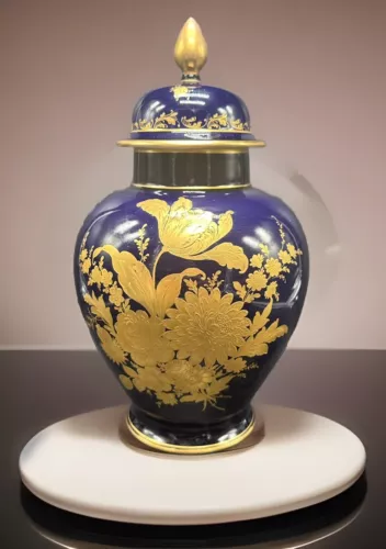 Hutschenreuther Dresden Hand Painted Raised Gold Floral & Cobalt Urn W Lid Read